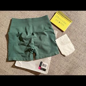 TRADE ONLY! Ivy and Wisteria